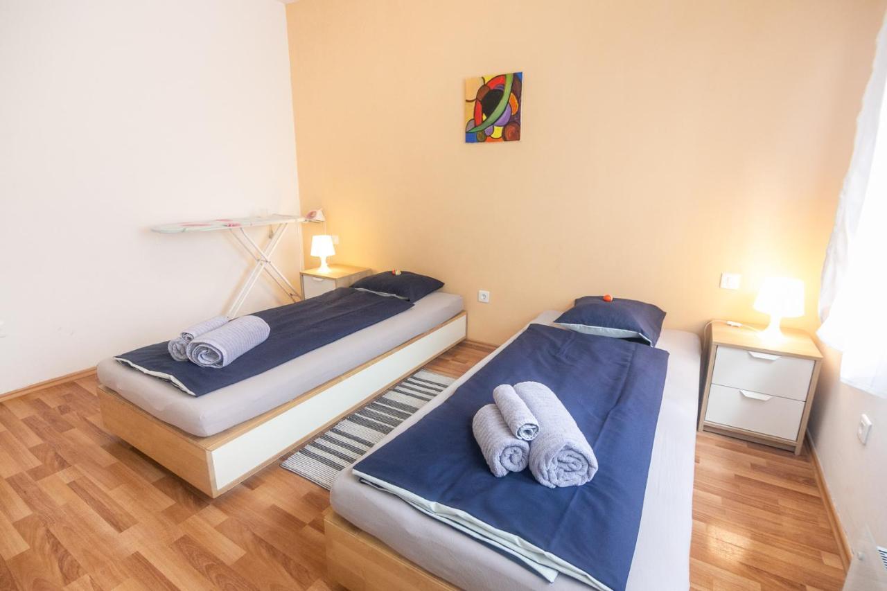 Apartment Noemi พูลา ภายนอก รูปภาพ